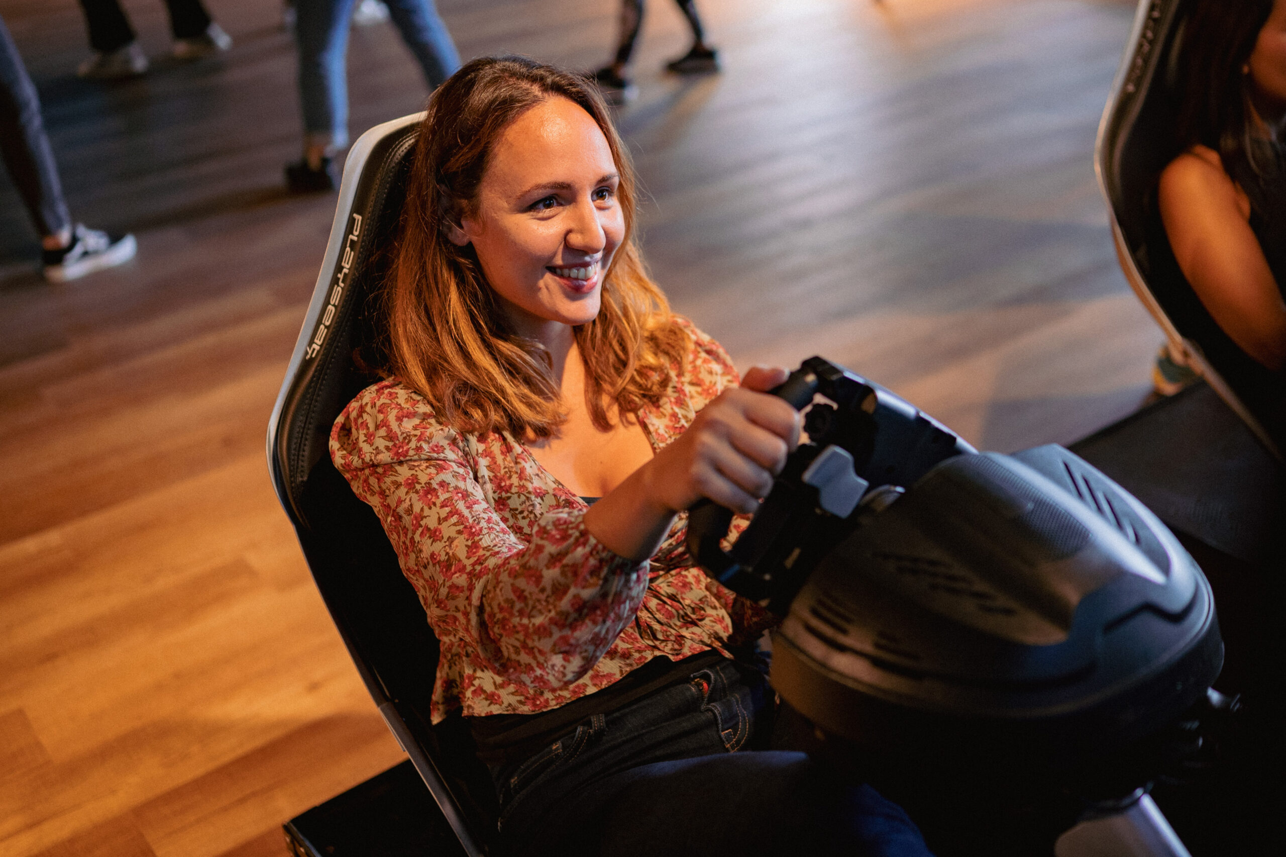 Azerion F1 vrouw DSC0580 scaled