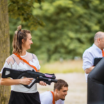 Lasergamen vrouw met gun event Hofstede de Middelburg
