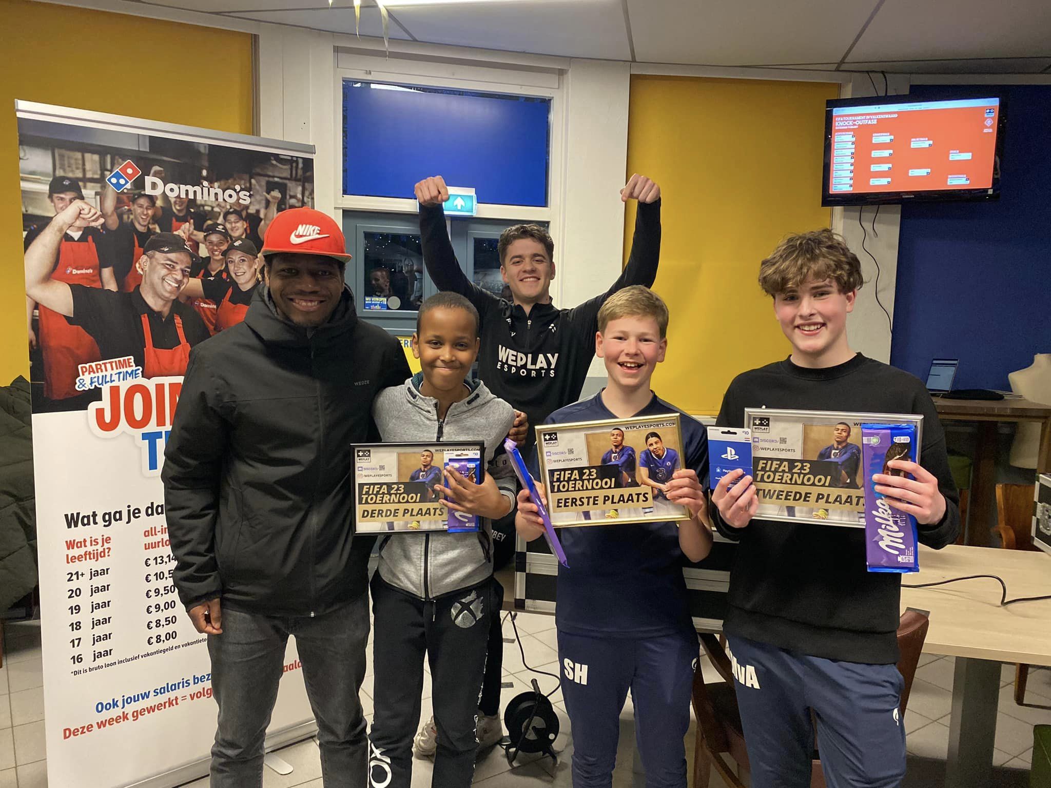 FIFA toernooi uitreiking certificaten winnaars