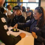 Azerion bedrijfsevent inschrijven vrouwelijke deelnemer